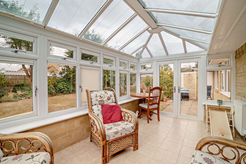 Additional image 6 of 3 bed bungalow for saleKingsmead, Lechlade, Gloucestershire GL7