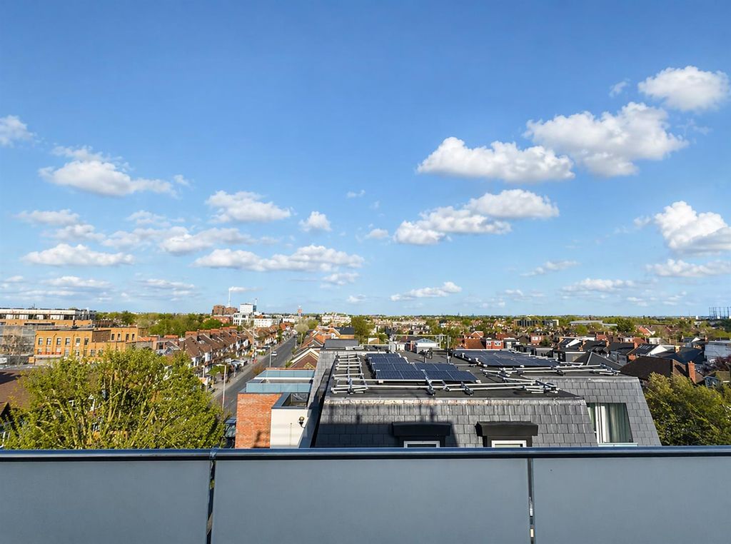 Additional image 15 of 3 bed flat for saleBurlington Road, New Malden KT3