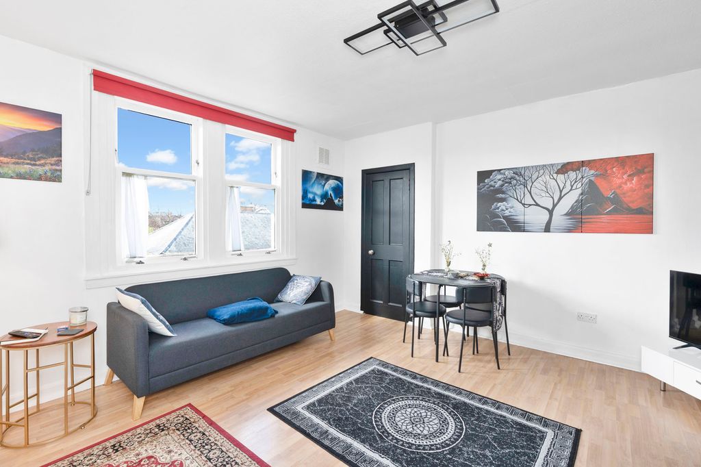 Additional image 3 of 2 bed flat for sale19D Kilwinning Terrace, Musselburgh EH21