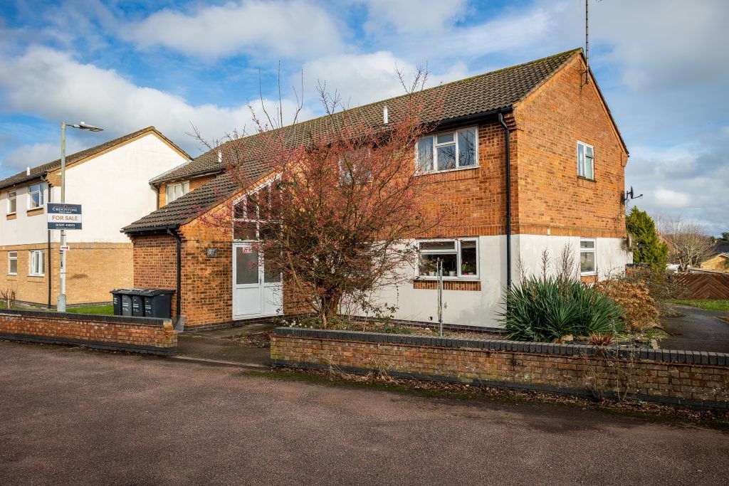 2 bed flat for saleHighbridge, Sileby, Loughborough LE12