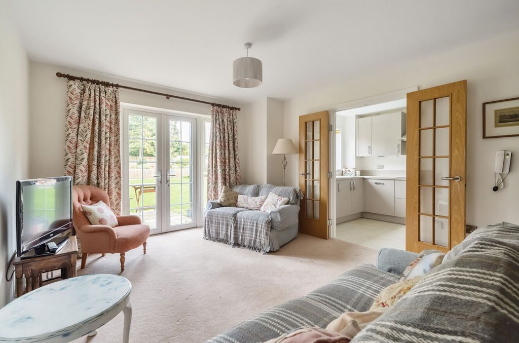 Additional image 6 of 2 bed flat for saleEaves Court, Princes Risborough HP27
