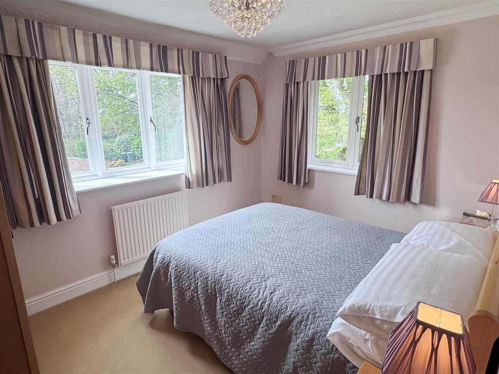 Additional image 29 of 6 bed detached house for saleBickleigh Ridge, Yew Gate, Newbury RG14