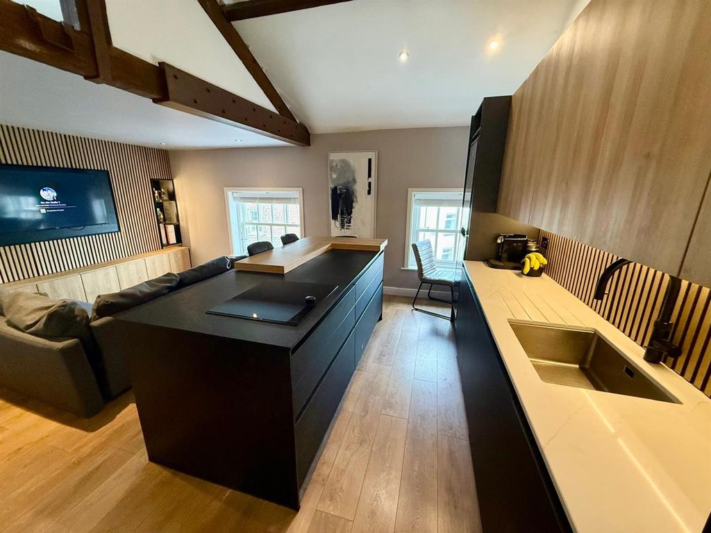 Additional image 3 of 2 bed flat for saleSt Albans Place. Chester Road, Macclesfield SK11