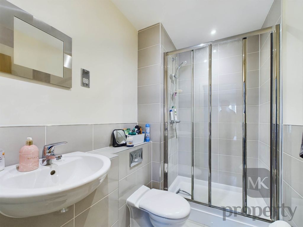 2 bed flat for saleTownbridge Mill, Leighton Buzzard LU7 photo 5