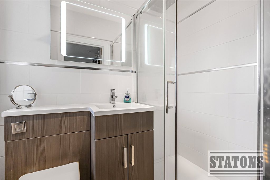 Additional image 17 of 4 bed detached house for saleThe Avenue, Potters Bar, Hertfordshire EN6