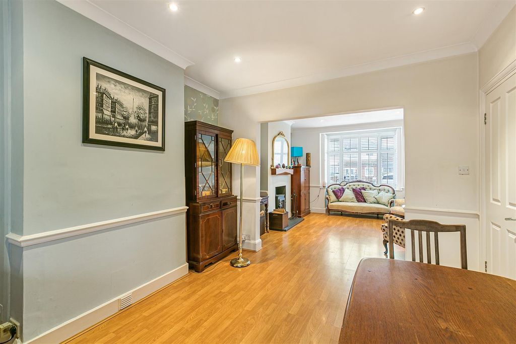 Additional image 27 of 5 bed terraced house for saleClarence Avenue, New Malden KT3