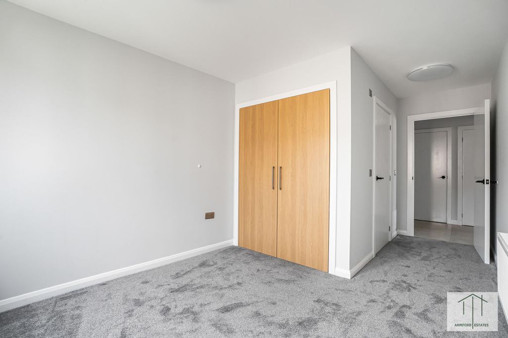 Additional image 5 of 2 bed flat for saleTaywood Road, Northolt UB5