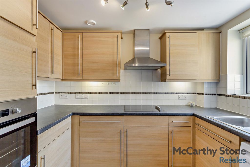 Additional image 14 of 2 bed flat for saleHollis Court, Castle Howard Road, Malton YO17