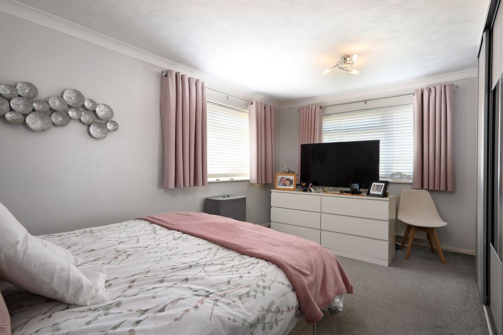 Additional image 6 of 5 bed detached house for saleBlenheim Road, Littlestone TN28
