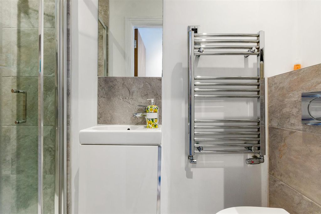 Additional image 8 of 4 bed property for saleFlorence Avenue, Morden SM4