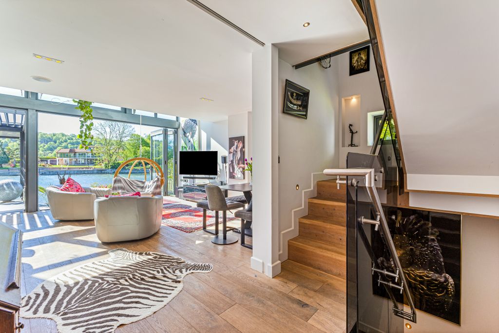 Additional image 2 of 4 bed detached house for saleMill Road, Marlow SL7