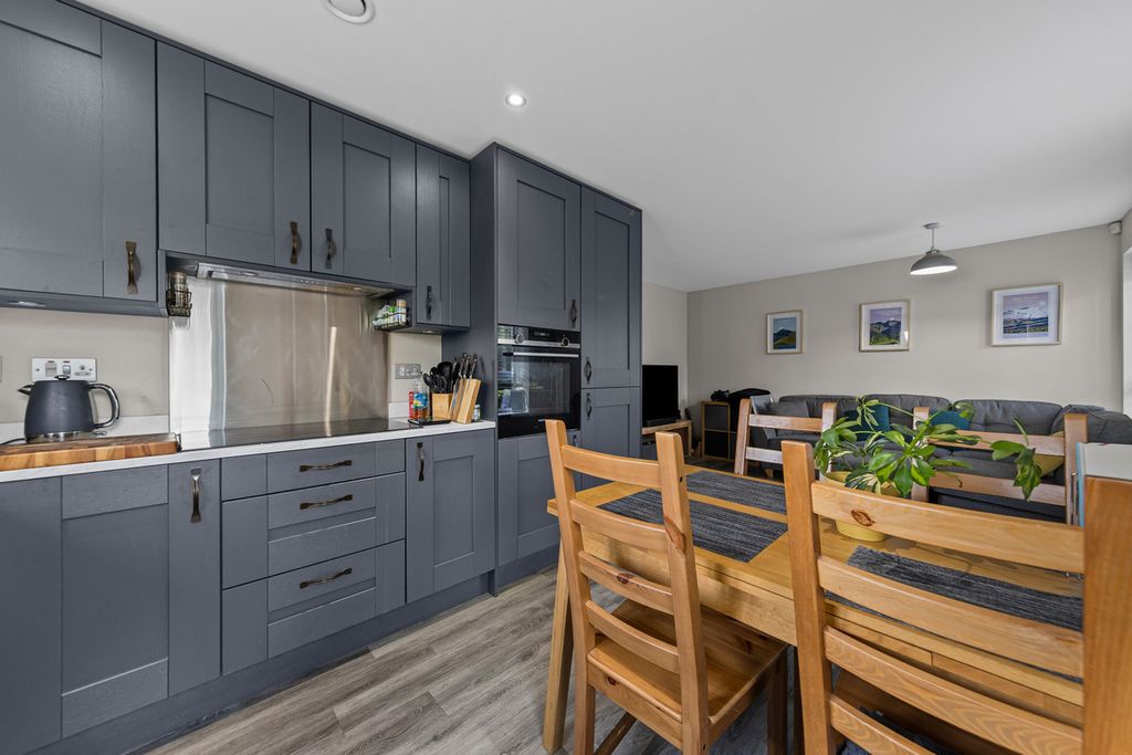 Additional image 2 of 2 bed flat for saleConquerors Way, Northampton NN5
