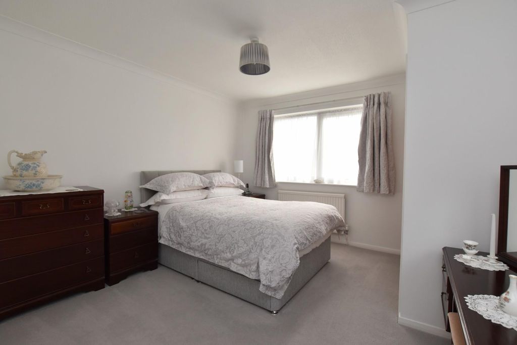 Additional image 16 of 4 bed detached house for saleQueens Road, Littlestone TN28