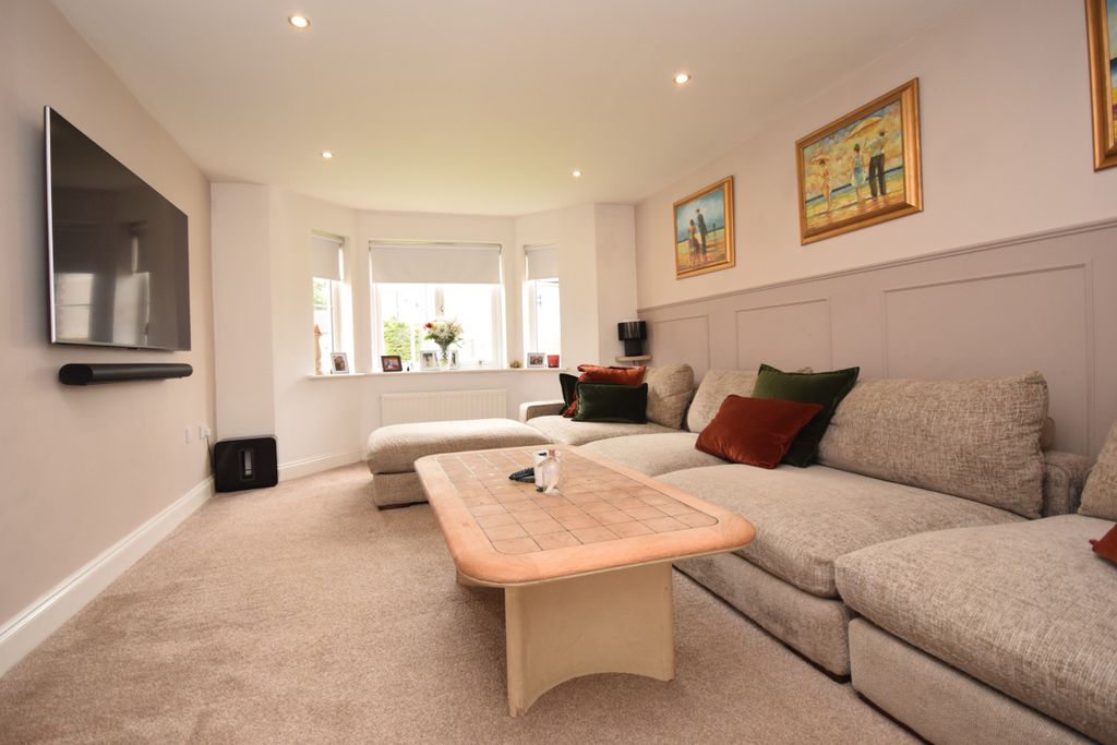 Additional image 4 of 5 bed detached house for saleCleghorn Lea, Lanark ML11