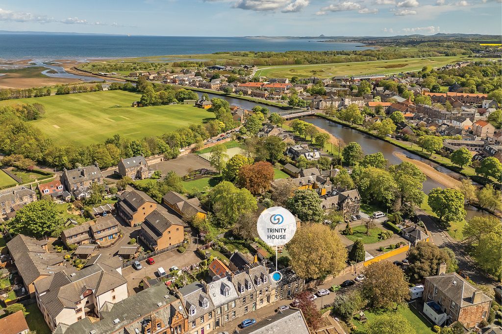 4 bed end terrace house for saleTrinity House, 9 North High Street, Fisherow, Musselburgh, East Lothian EH21