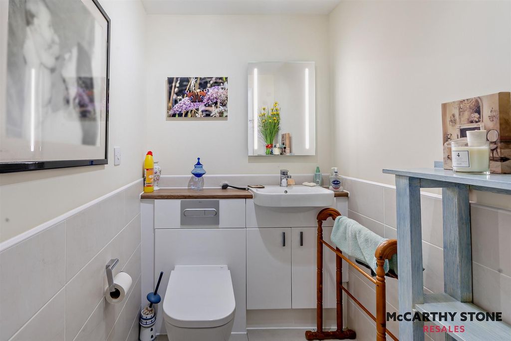 Additional image 11 of 2 bed flat for saleBurlington Gardens, Leyland PR25