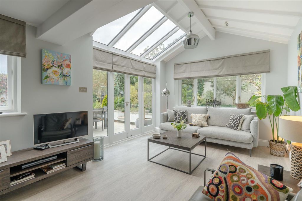 Additional image 11 of 5 bed detached house for salePark Avenue South, Northampton NN3