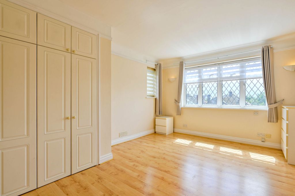 Additional image 9 of 4 bed detached house for saleBurghley Avenue, Coombe, New Malden KT3