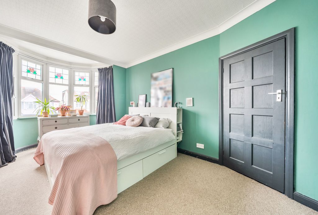 Additional image 10 of 3 bed semi-detached house for saleArundel Avenue, Morden SM4