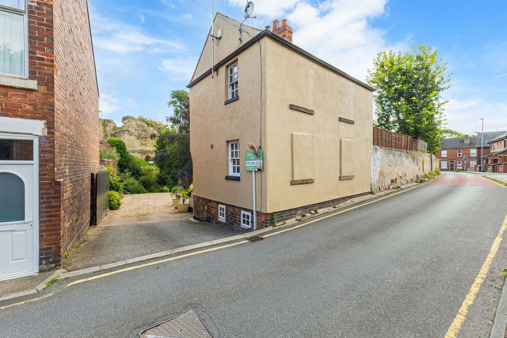 Additional image 43 of 4 bed detached house for saleCastle Cottage, Spink Lane, Pontefract WF8