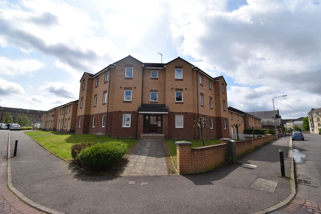 2 bed flat for saleFlat 1/2, 2 Cyril Crescent, Paisley, Renfrewshire PA1