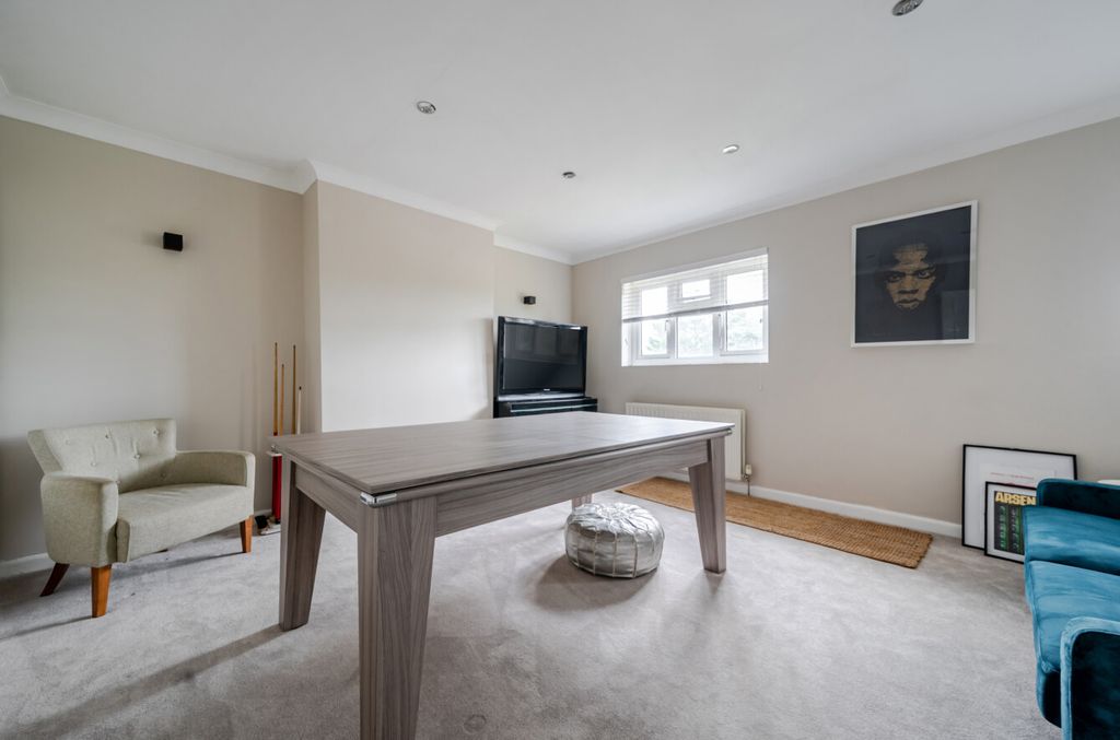 Additional image 2 of 2 bed flat for saleFetherston Road, Lancing, West Sussex BN15