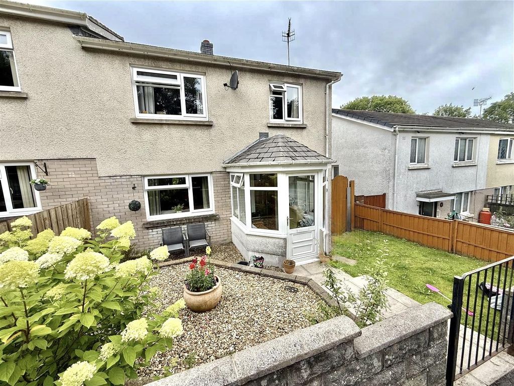 3 bed property for saleHeol Y Dderi, Llanybydder SA40
