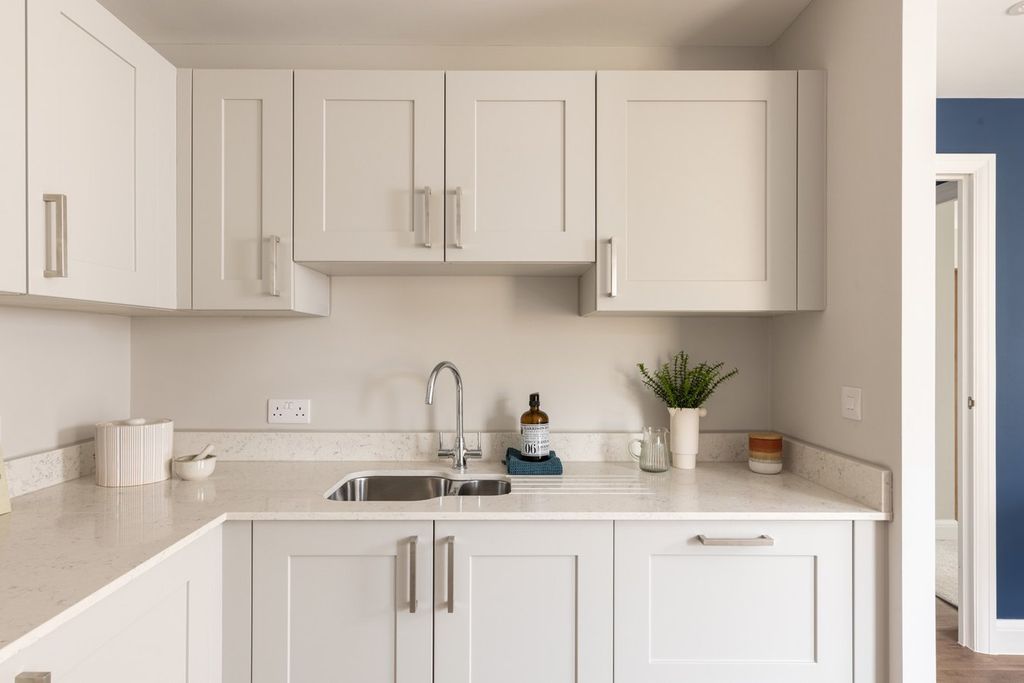 Additional image 6 of 2 bed flat for saleLymington Gate, Stanford Hill, Lymington SO41