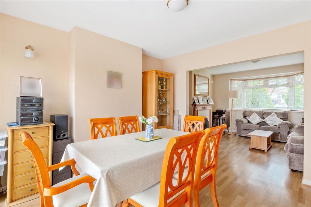 Additional image 3 of 3 bed semi-detached house for saleNorthernhay Walk, Morden SM4