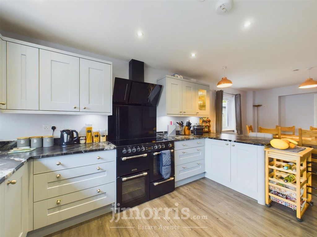 Additional image 11 of 4 bed property for saleCaeberllan, Adpar SA38