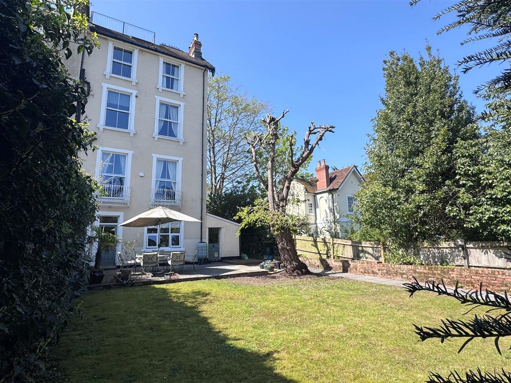 Additional image 25 of 5 bed semi-detached house for saleNewtown Road, Newbury RG14