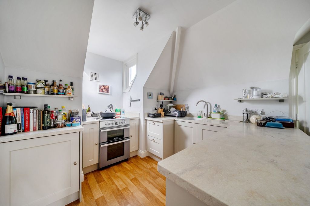 Additional image 13 of 2 bed flat for saleMare Hill Road, Pulborough RH20