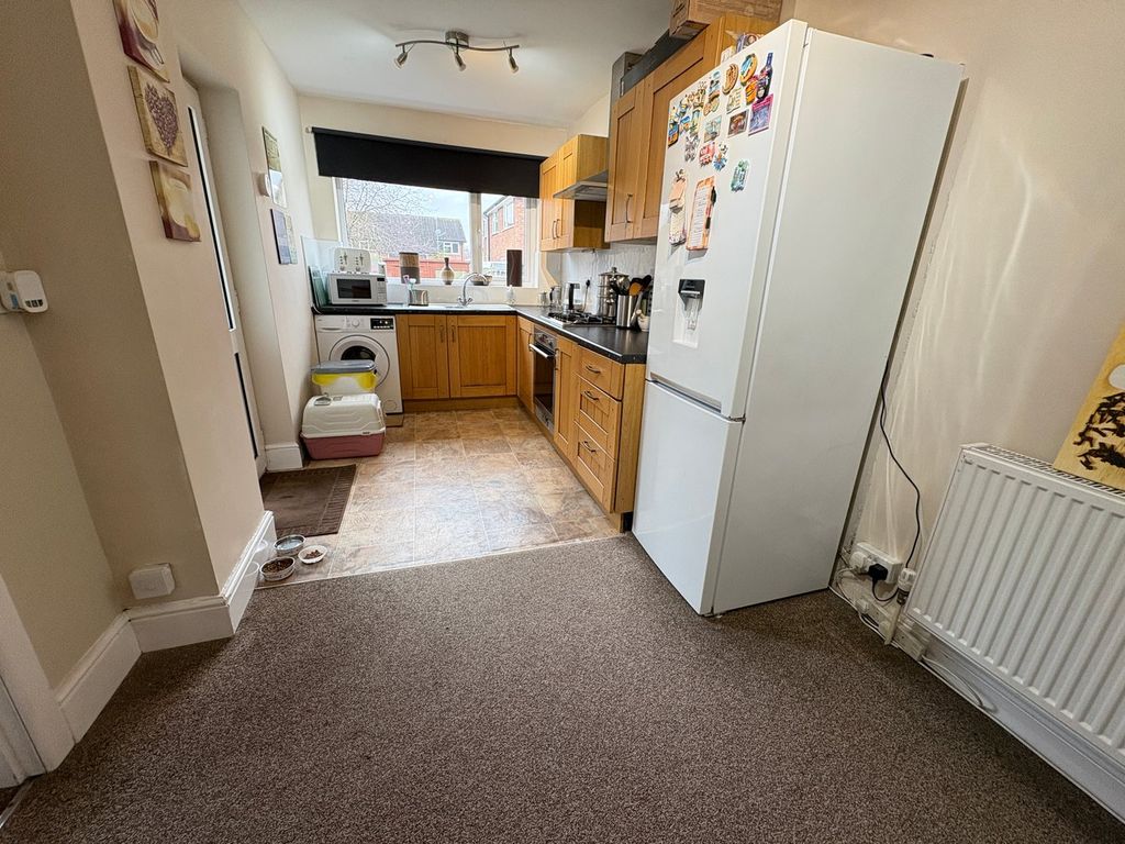 Additional image 8 of 3 bed town house for saleCedar Avenue, Lutterworth LE17