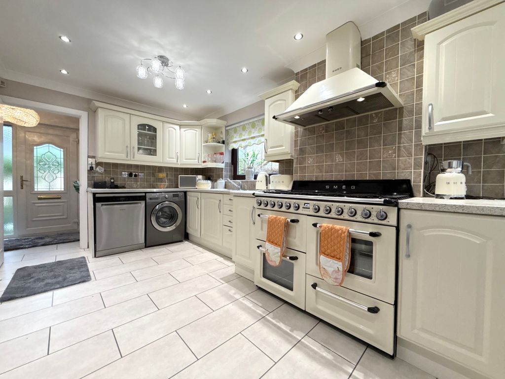 Additional image 8 of 4 bed detached house for saleBron Y Deri, Mountain Ash CF45