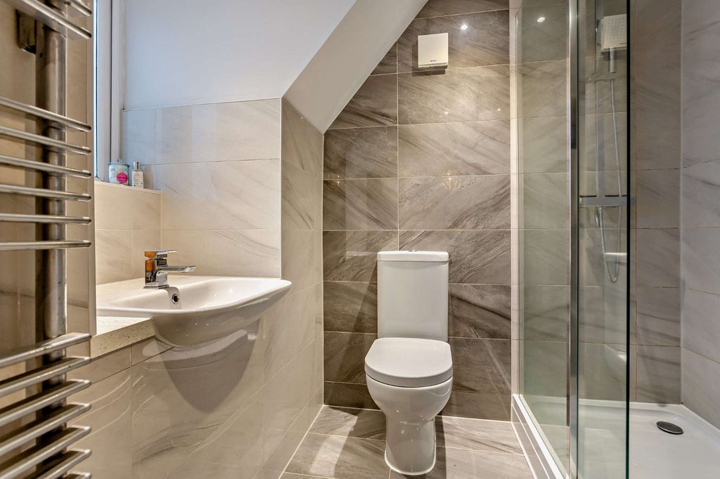 Additional image 12 of 4 bed link detached house for salePerrinsfield, Lechlade, Gloucestershire GL7