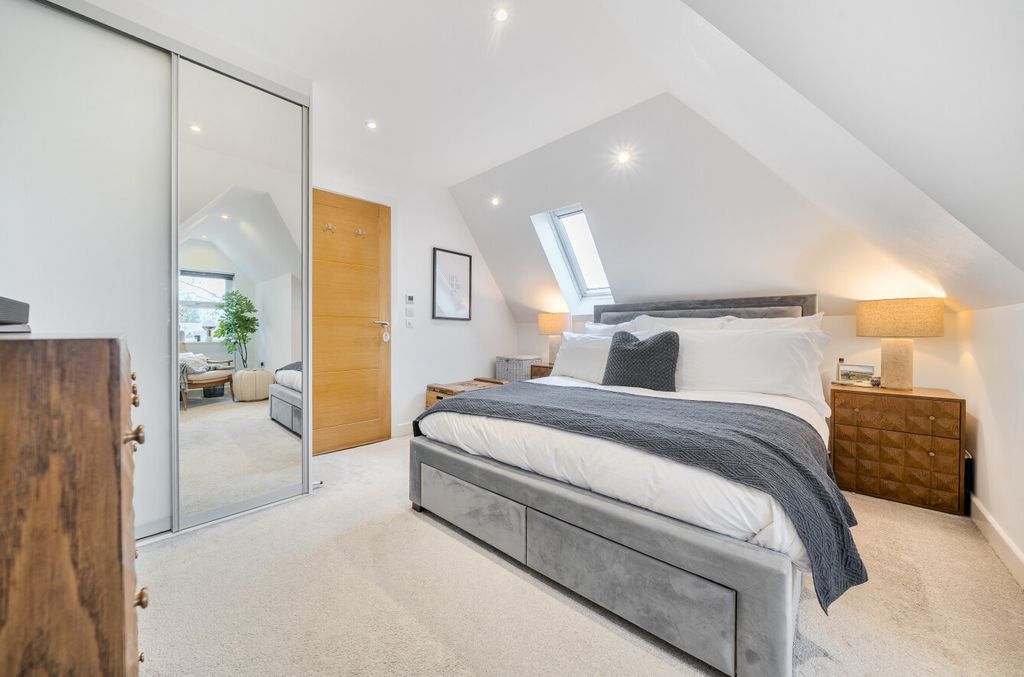 Additional image 12 of 2 bed flat for saleCrofton Lane, Orpington BR5