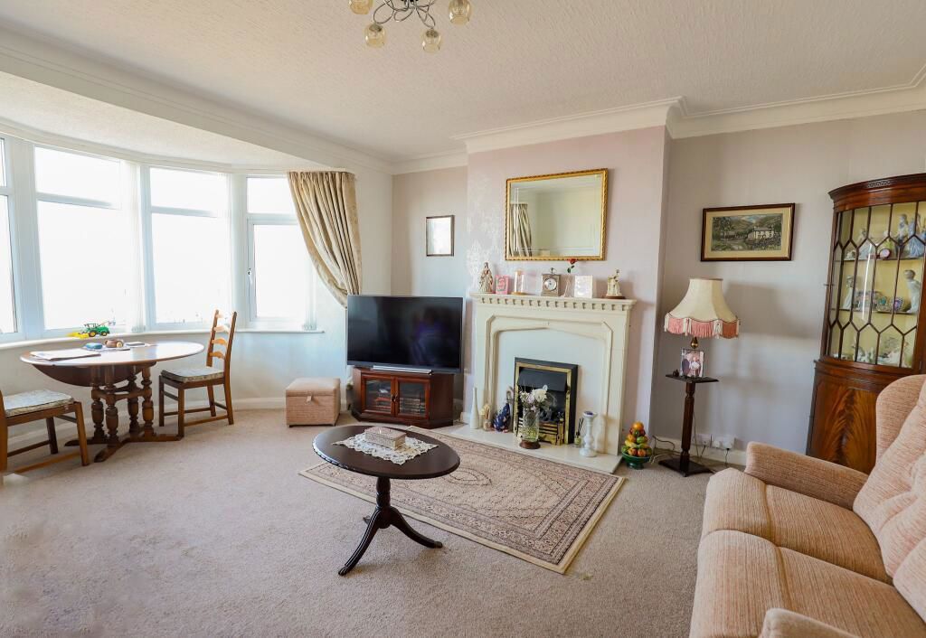 2 bed flat for saleSandylands Promenade, Heysham, Morecambe LA3 photo 2
