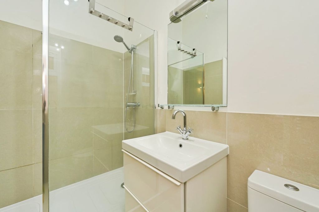 Additional image 6 of 5 bed detached house for saleMaria Theresa Close, New Malden KT3
