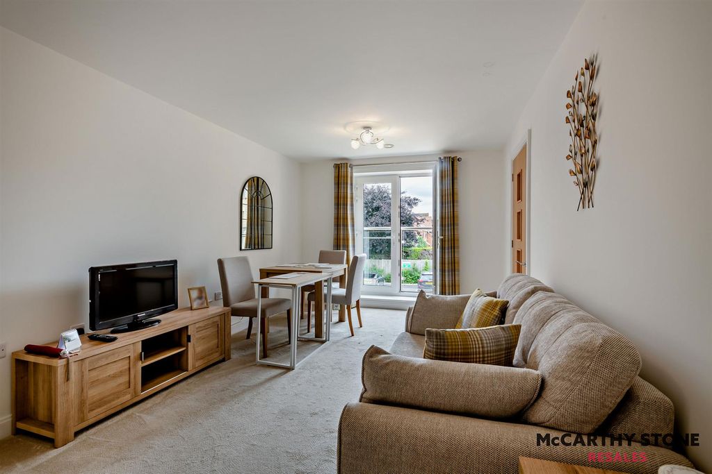 1 bed flat for saleLouis Arthur Court, New Road, North Walsham NR28