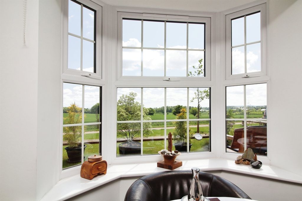 4 bed detached house for saleKipling Road, Ledbury HR8 photo 5