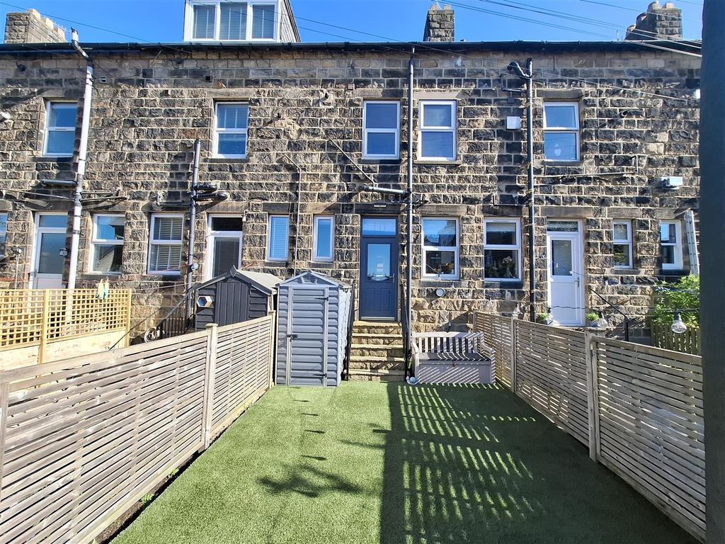 3 bed terraced house for saleBank Parade, Otley LS21