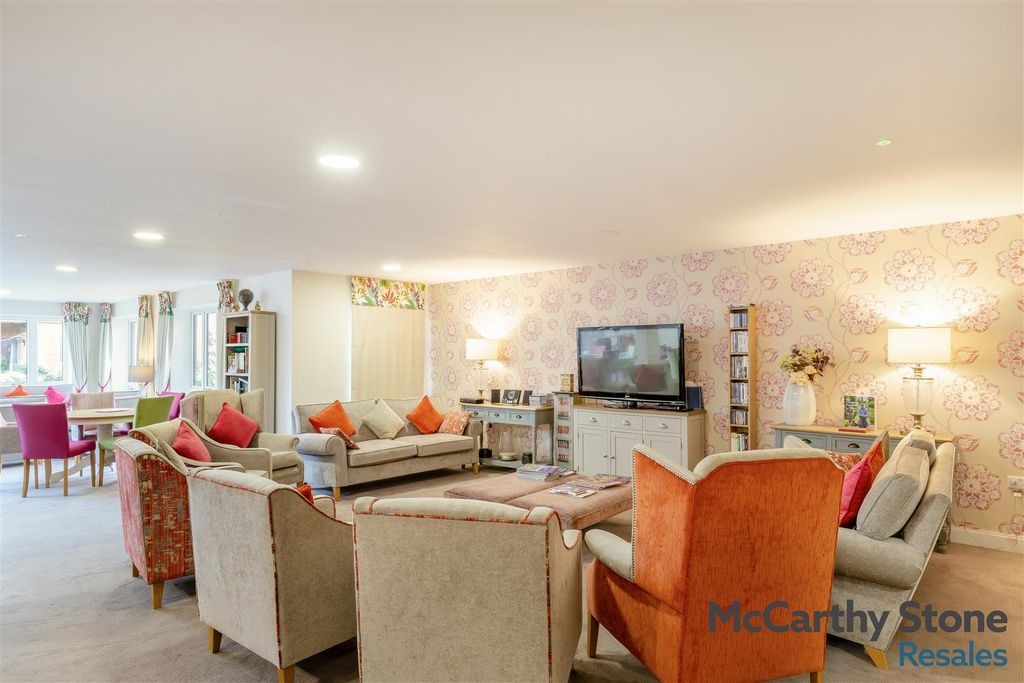 Additional image 25 of 2 bed flat for saleElizabeth House, St. Giles Mews, Stony Stratford, Milton Keynes MK11