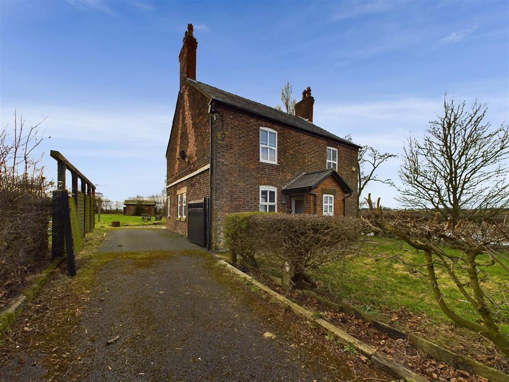Additional image 10 of 3 bed detached house for saleScarth Hill Lane, Lathom, Ormskirk L39