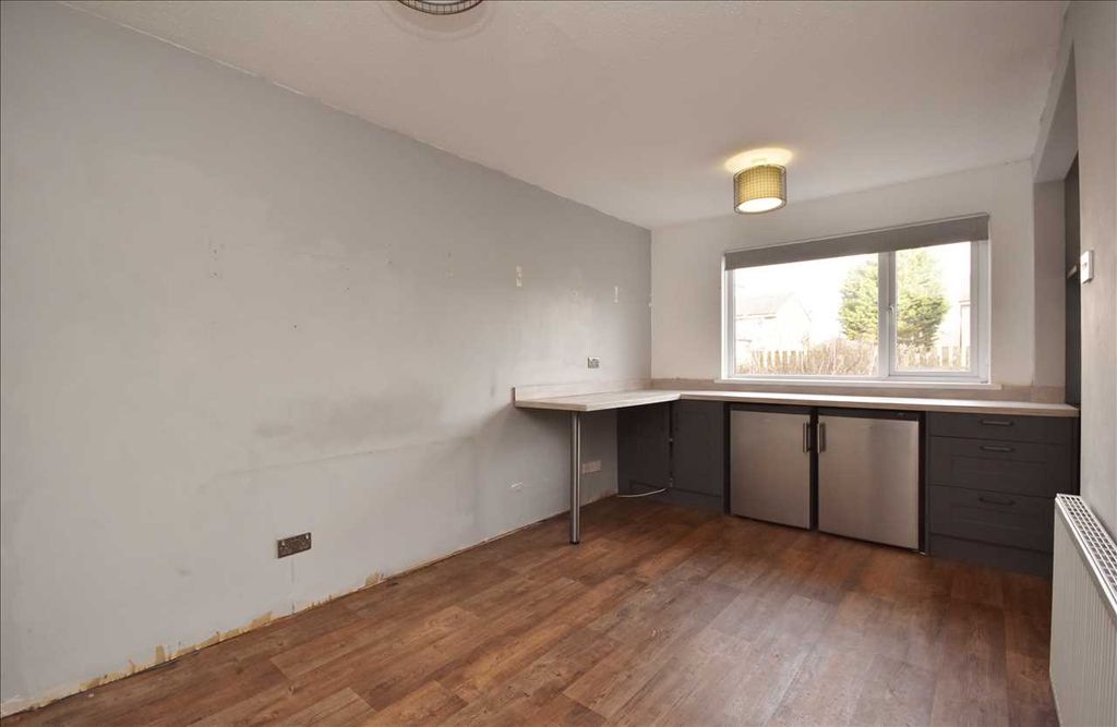 1 bed flat for saleNookfield, Leyland PR26 photo 2