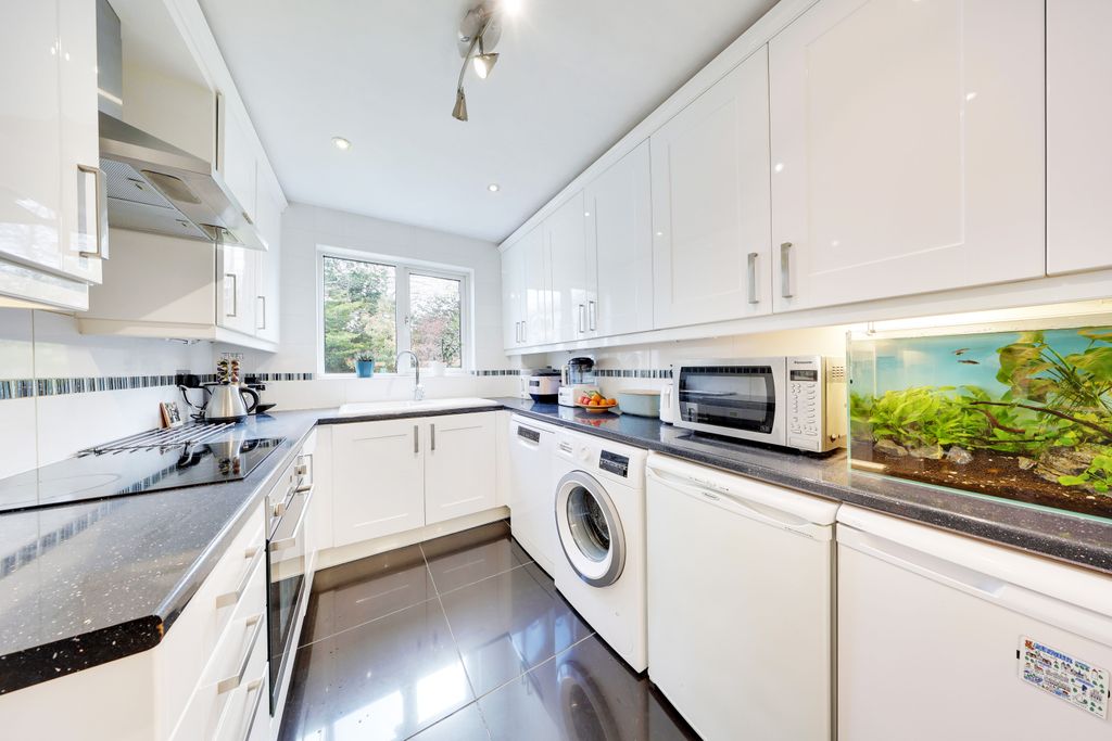 Additional image 7 of 3 bed detached house for saleSt. Josephs Close, Orpington BR6