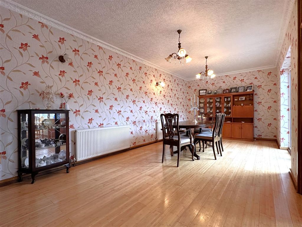 Additional image 8 of 4 bed detached house for saleDanny Lyp, Sibcy Lane, Balderton, Newark NG24