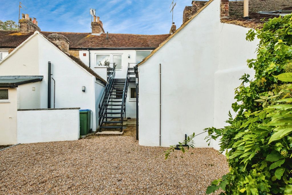 Additional image 16 of 2 bed flat for saleLondon Road, Watersfield, West Sussex RH20