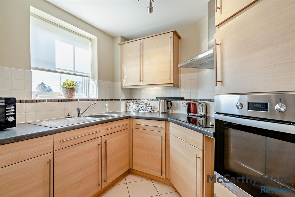 Additional image 20 of 2 bed flat for saleHollis Court, Castle Howard Road, Malton YO17
