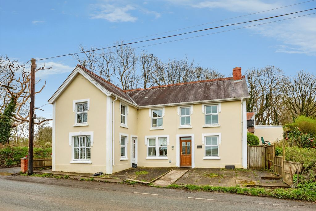 4 bed detached house for saleBlaen-Cil-Llech, Newcastle Emlyn SA38