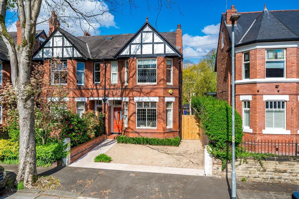5 bed semi-detached house for saleSpringdale Gardens, Didsbury M20